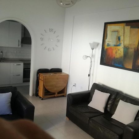 2 Bedroom Newly Renovated Bungalow Close To Bars & Restaurants Los Alcazares Bagian luar foto