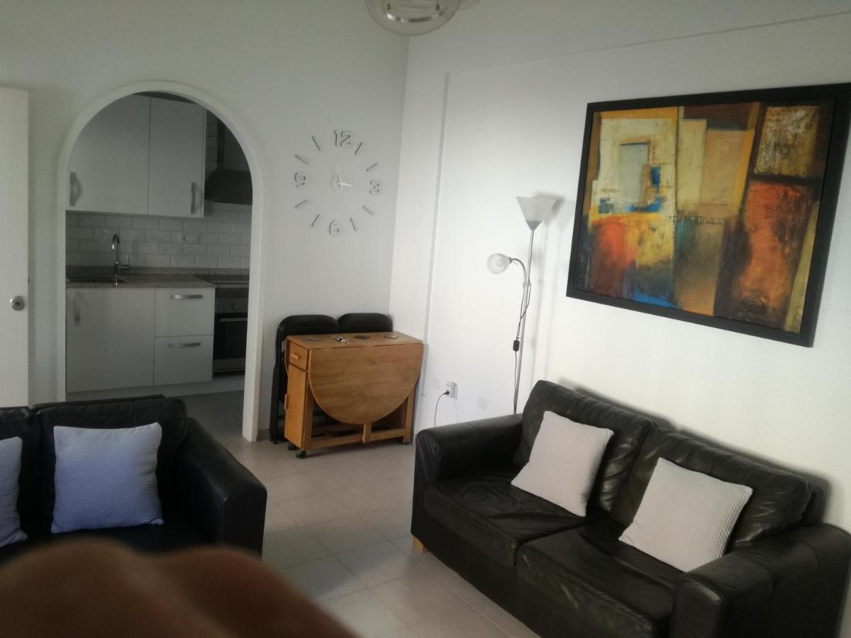 2 Bedroom Newly Renovated Bungalow Close To Bars & Restaurants Los Alcazares Bagian luar foto