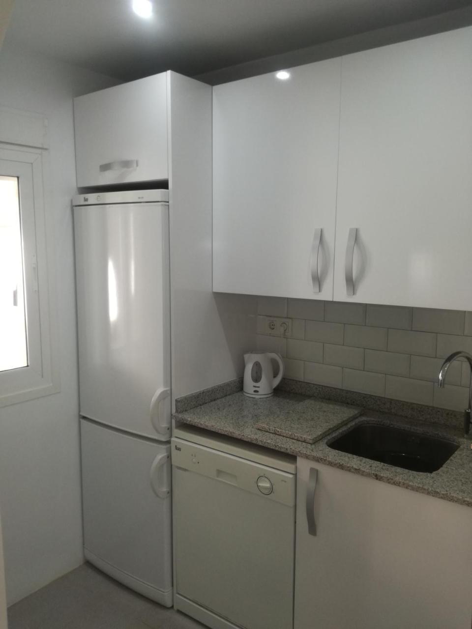 2 Bedroom Newly Renovated Bungalow Close To Bars & Restaurants Los Alcazares Bagian luar foto